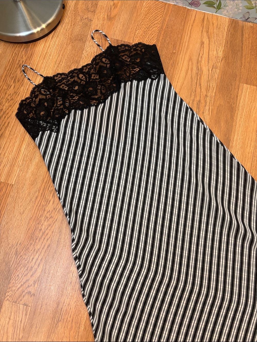 Vintage Natori black and white striped floral lace trim slip dress. Size L.